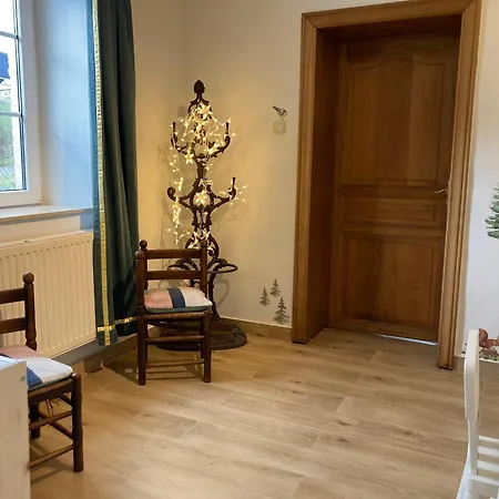 Semesterbostad La Futaie De Chabrehez- Maison Typique Ardennaise *